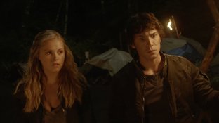 http://www.fanpop.com/clubs/bellamy-and-clarke-the-100/images/37260834/title/1x06-sisters-keeper-photo